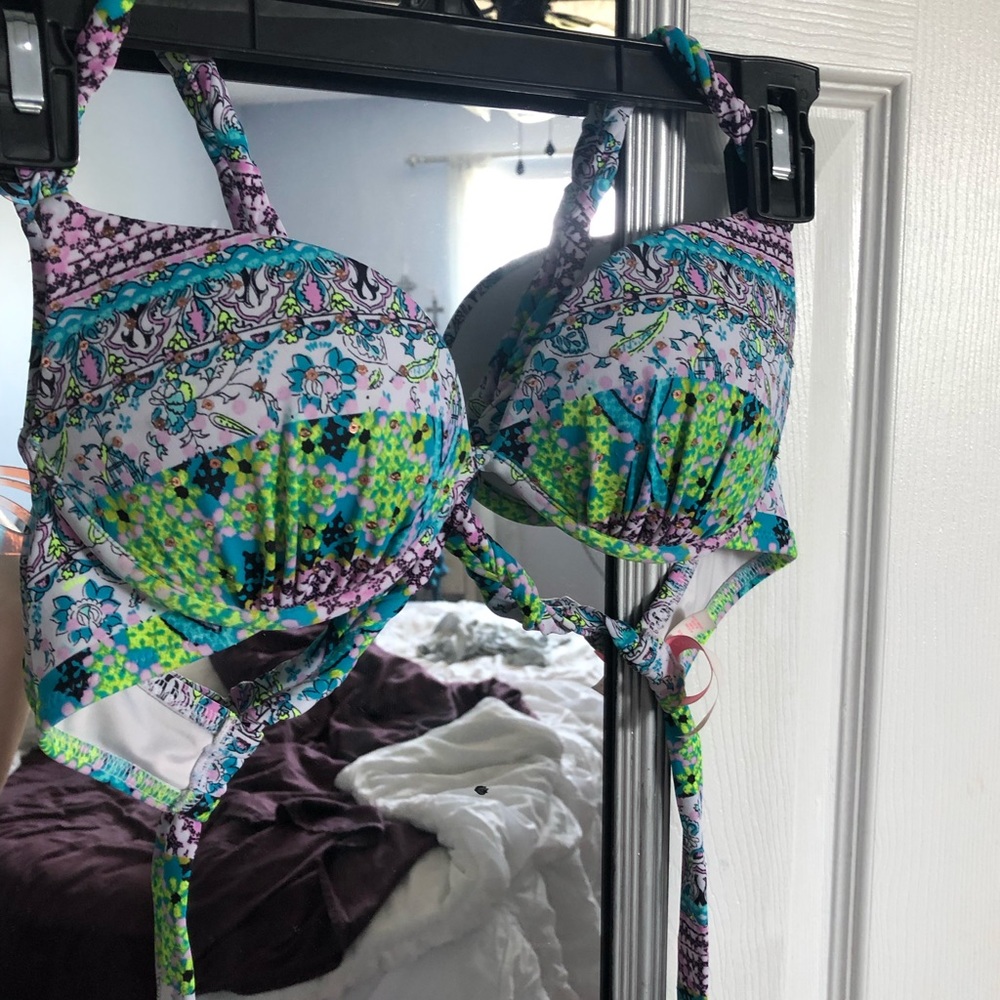 Victoria’s Secret Swimsuit Top